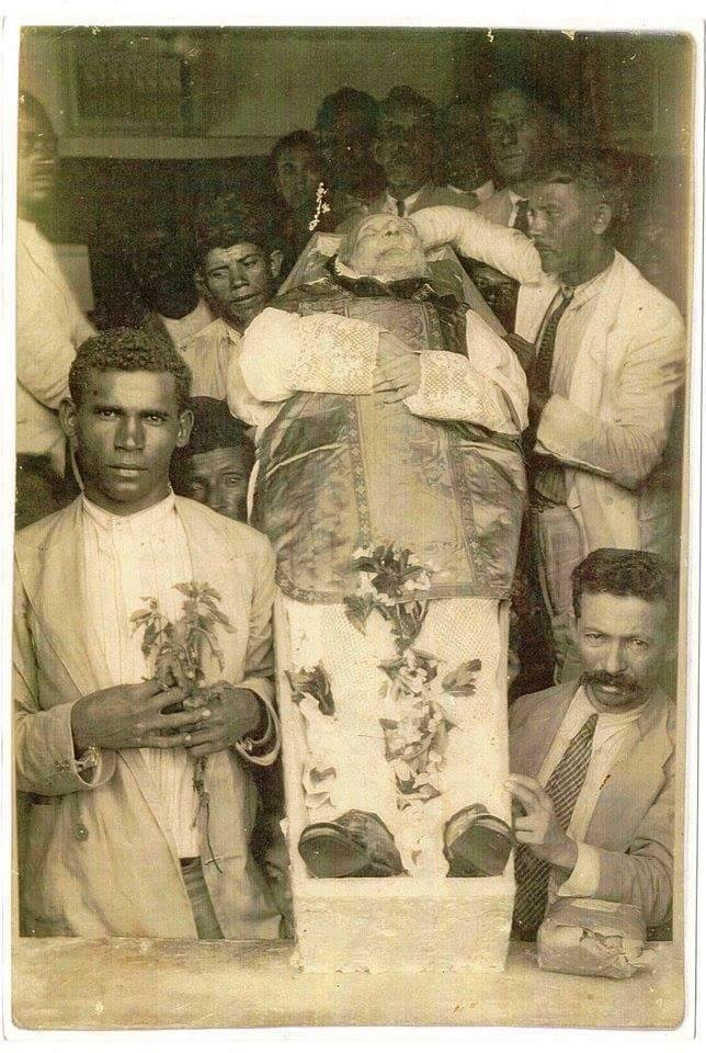 Padre Cícero em seu caixão.