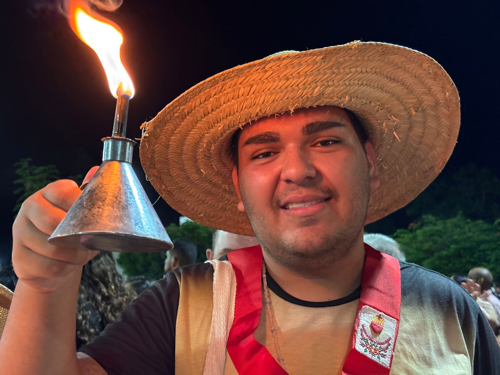 Romeiro participando da Romaria de Nossa Senhora das Candeias